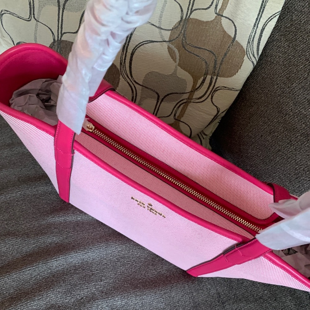 SOLD⛔️Authentic KATE SPADE Leather/canvas zip tote - Picture 2 of 15